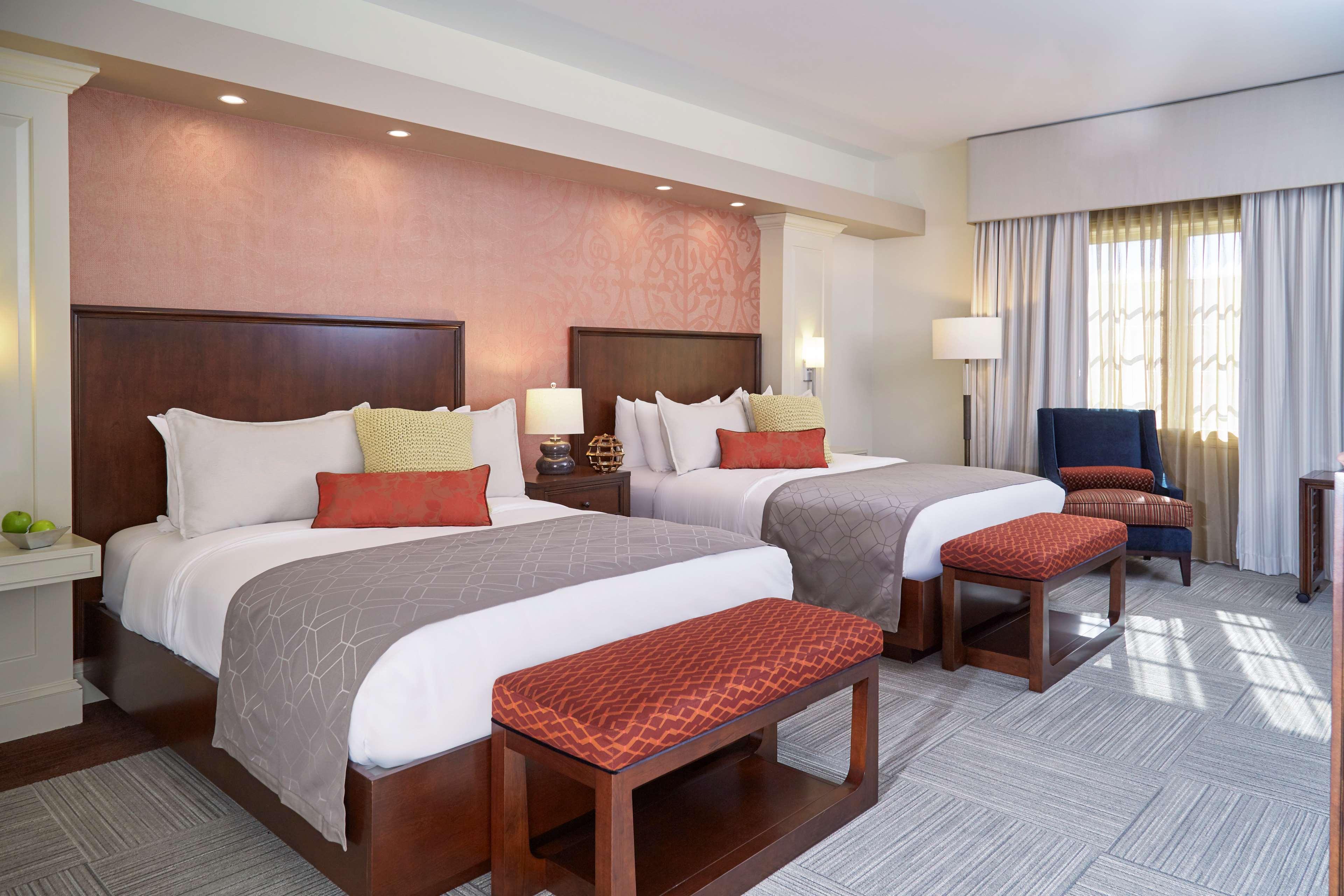 Rizzo Center, A Destination By Hyatt Hotel Chapel Hill Ngoại thất bức ảnh
